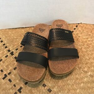 Black Reef Sandals